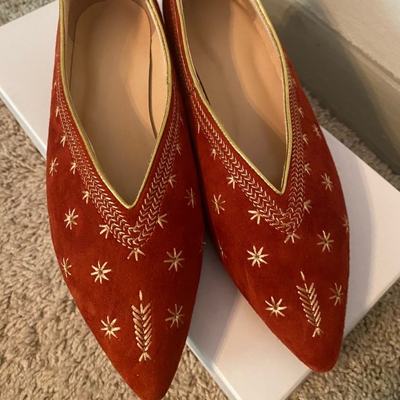 Shoes - Embroidery suede pointe boho shoes